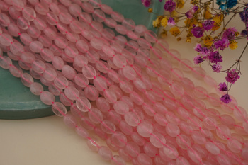 Kwarc różowy / owal / 6x8mm / sznur 38cm / około 40szt