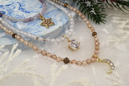 Cyrkonia szampańska / kula fasetowana / 4mm / sznur / około 90szt