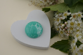 Kaboszon syntetyczny / marmurek / koło / 20mm / 1szt