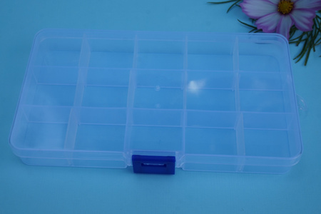 Organizer prostokątny / plastikowy / 15 przegródek / 128x97x22mm / 1szt