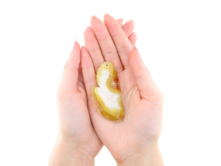 Agat / plaster owal nieregularny / fasetowany / zawieszka / 70x22-35mm / żółty, biały / 1szt