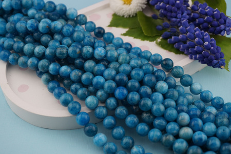 Apatyt (larimar apatite) / kula / 8mm / sznur / około 47szt
