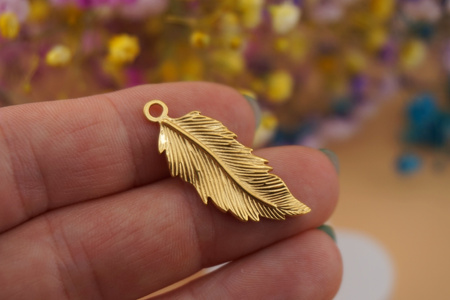 Pióro / zawieszka ze stali chirurgicznej / 13x32mm / złoty / 1szt