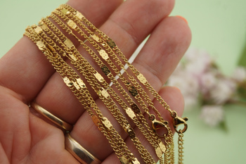 Łańcuszek pancerka z elementem ozdobnym / stal chirurgiczna / 2mm / złoty / 40+5cm