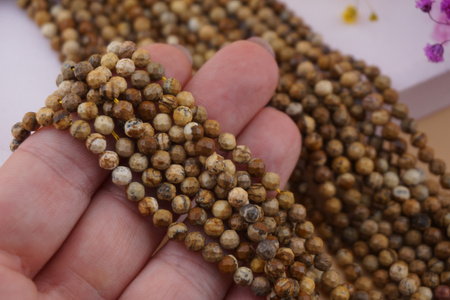 Jaspis obrazkowy / kula fasetowana / 4mm / sznur / około 84szt