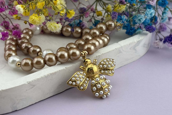 Pszczoła z perełkami / zawieszka ze stali chirurgicznej / 29x37mm / złoty / 1szt