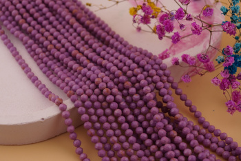 Mika fioletowa / kula fasetowana / 4mm / sznur / około 84szt