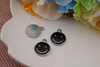 Emotka uśmiechnięta / zawieszka / stal chirurgiczna / 12 mm / srebrny / czarny /1szt