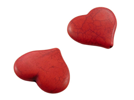 Howlit czerwony / serce 32x7mm / 1 szt