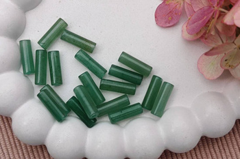 Awenturyn zielony / walec / 13x4mm / otwór 1mm / 4szt