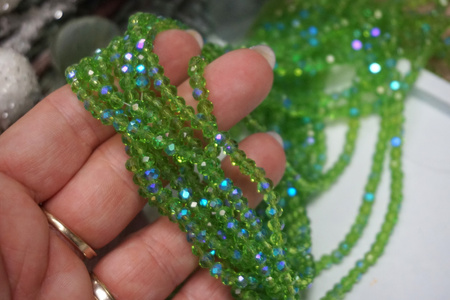 CrystaLove™ / kryształki szklane / rondelle / 3x4mm / Medium Sea Green AB / 110szt