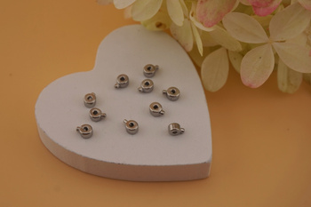 Zaciski ozdobne / stal chirurgiczna / 3mm / kolor srebrny/ 4szt