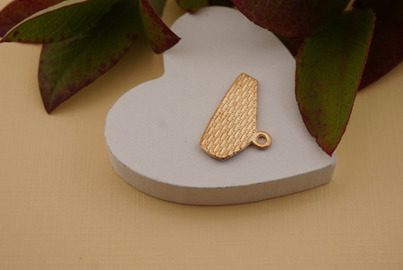 Szarlotka / zawieszka emaliowana / 14x21mm / metal / złoty / 1szt