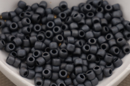 TOHO™ / Round / 6/0 / Matte-Color Opaque Gray / 10g