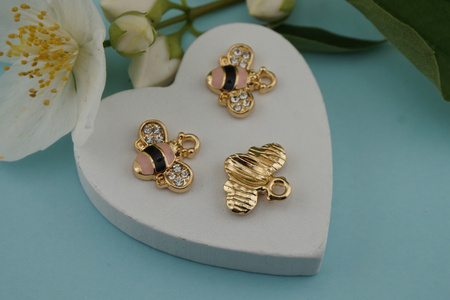 Pszczoła z cyrkoniami / różowy / złoty / zawieszka / 12,8x15mm / metal / 1szt