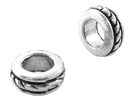 Przekładka metalowa oponka ze wzorem / kolor srebrny / 4x10mm / otwór 6mm / 1szt