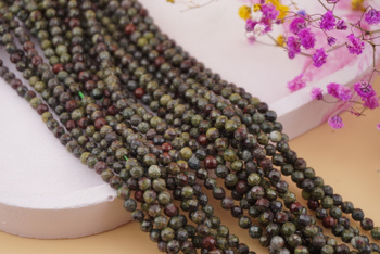 Jaspis smoczej krwi / kula fasetowana / 4mm / sznur / około 84szt