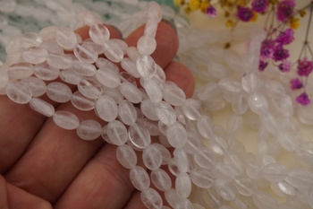 Kryształ górski / owal / 6x8mm / sznur 38cm / około 40szt