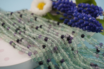 Fluoryt / kula / 4mm / sznur / około 90szt