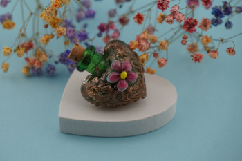 Fiolka z kwiatkiem / zielony / szkło lampwork / 30x25mm / 1szt