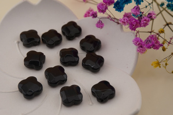 Agat czarny / koniczynka fasetowana / 12x12mm / otwór 1mm / grubość 5mm / 1szt