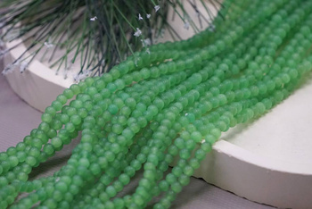 Kocie oko / kula matowa / 4mm / zielony / ok 90 szt / 1 sznur