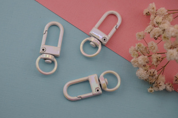 Baza breloka / karabińczyk / metal / 3,3cm / biały / 1szt