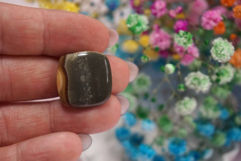 Jaspis / kaboszon / klasa AAA / 20mm / szary, kremowy, brązowy / 1szt