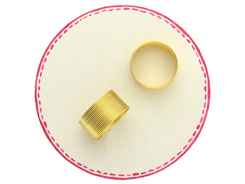 Drut pamięciowy na pierścionki / stal nierdzewna / średnica 20mm / złoty / drut 0.6mm / 16 żeber