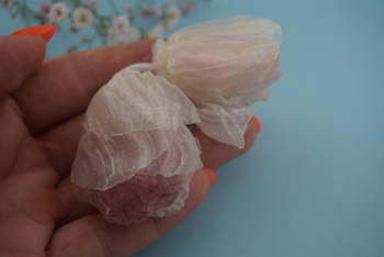 Kwiatek ozdobny / organza / biało - rózowy / ok 35mm / zestaw 2szt