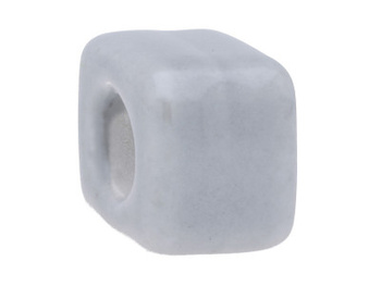 Koraliki ceramiczne / kostka / 12.5x17x19,5mm / kolor popielaty / otwór 9x7mm / 2szt