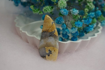 Jaspis maligano / kaboszon / 42x18x6mm / kremowy, szary / 1szt