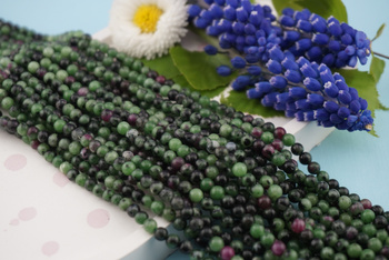 Epidot / kula / 4mm / sznur / około 90szt