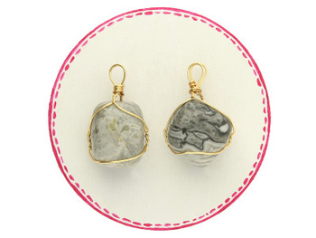 Mapstone / kamień w druciku / ok 25x32mm / metal / 1szt