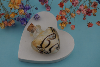 Fiolka serce / fioletowy / szkło lampwork / 27x25mm / 1szt