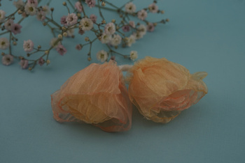 Kwiatek ozdobny / organza / łososiowy / ok 35mm / zestaw 2szt