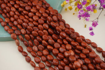 Jaspis czerwony / owal / 6x8mm / sznur 38cm / około 40szt