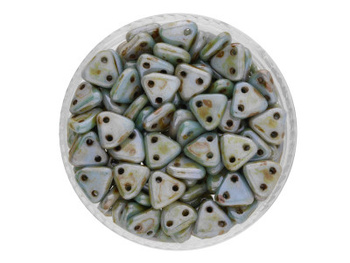 CZECHMATES™ / koraliki szklane / Triangle / 6mm / Luster - Opaque / Green / 5g