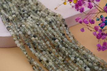 Prehnit / kula fasetowana / 4mm / sznur / około 84szt