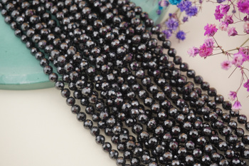 Cyrkonia czarna / kula fasetowana / 4mm / sznur / około 90szt