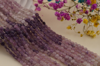 Lepidolit / pastylka fasetowana / 4mm / sznur / około 90szt