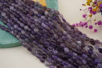 Ametyst / owal / 6x8mm / sznur 38cm / około 40szt