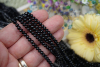 Chalcedon fasetowany / rondelle / 2x4mm / czarny / ok 115 szt / 1 sznur