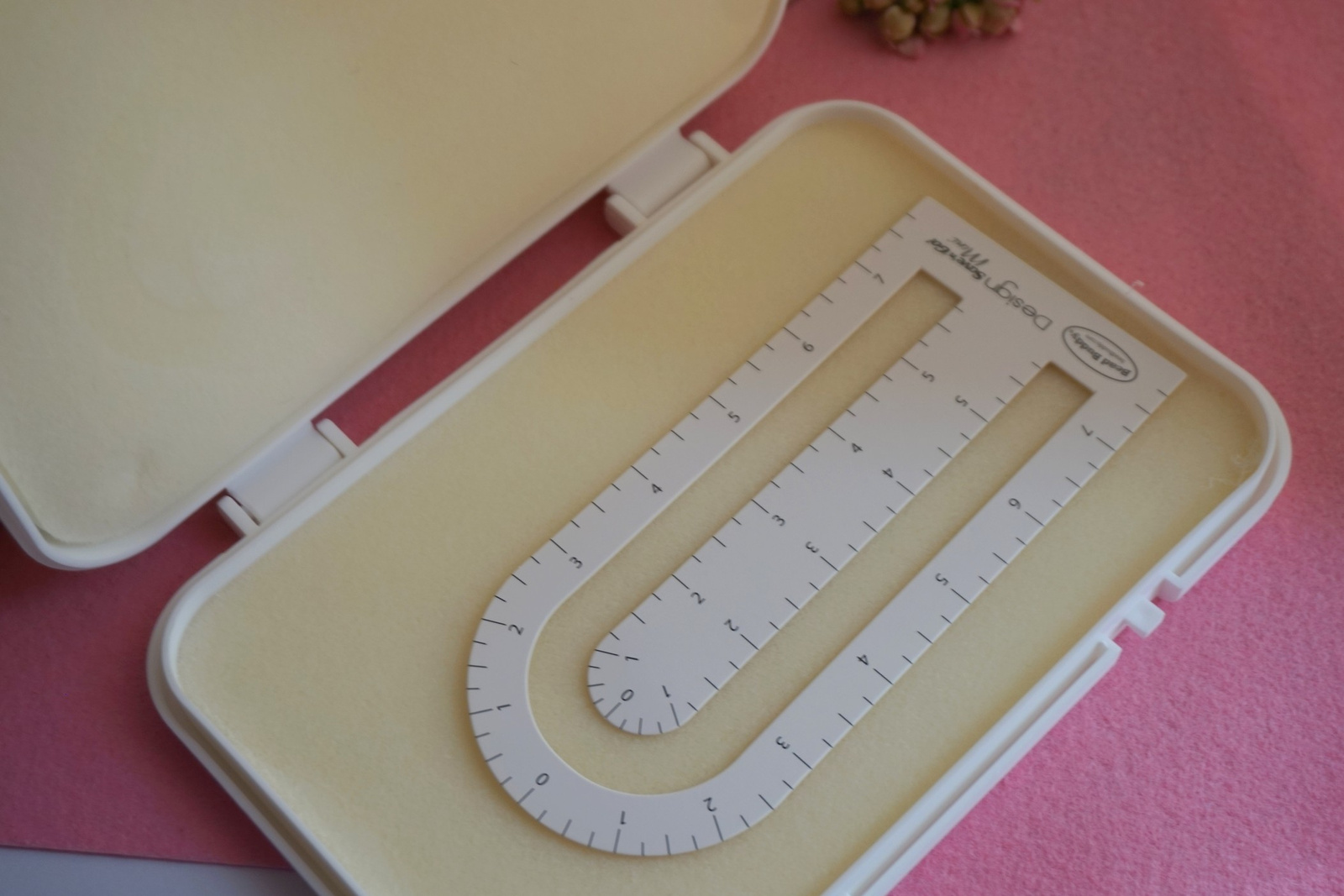 BEADSMITH™ / mata do beadingu / 20x20cm / kremowy / 2szt