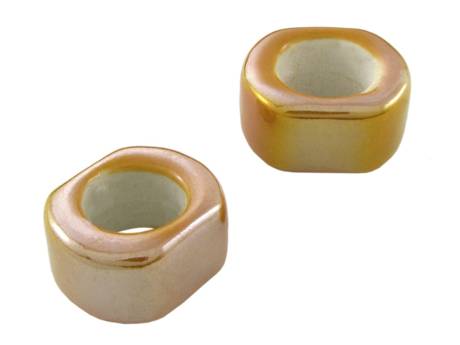 Koraliki ceramiczne, ścięty walec / beżowy / opalizujący / 12x17x20mm / otwór 11mm