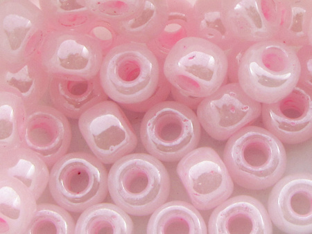 TOHO™ / Round 3/0 / Ceylon / Innocent Pink / 10g / ~60szt