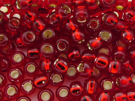 TOHO™ / Round / 6/0 / Silver-Lined / Ruby / 10g / ~160szt
