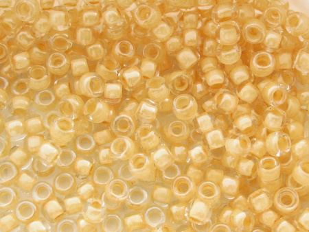 TOHO™ / Round 8/0 / Inside-Color / Crystal / Butter Lined / 10g / ~410szt