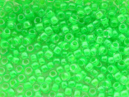 TOHO™ / Round 8/0 / Luminous / Neon Green / 10g / ~410szt