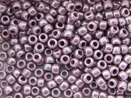 TOHO™ / Round 8/0 / Opaque Lustered / Lavender / 10g / ~410szt